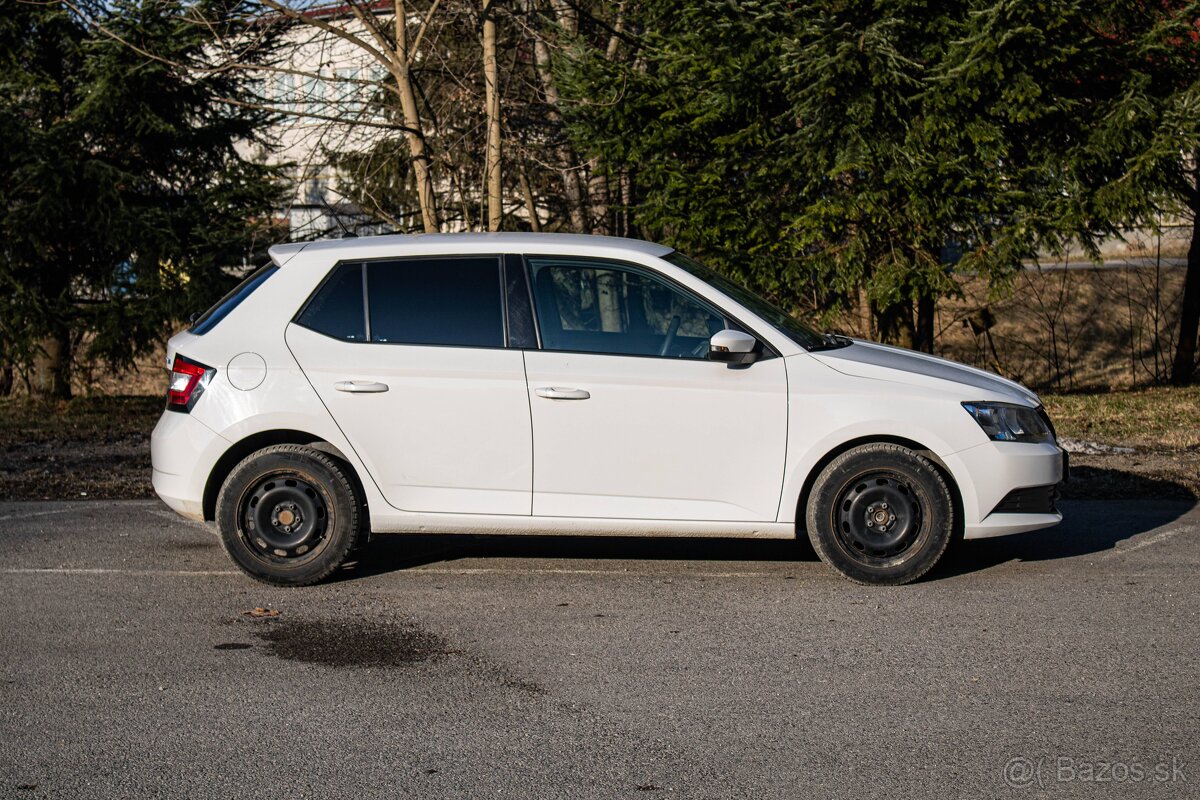 Škoda Fabia 1.2 TSI Active - 4