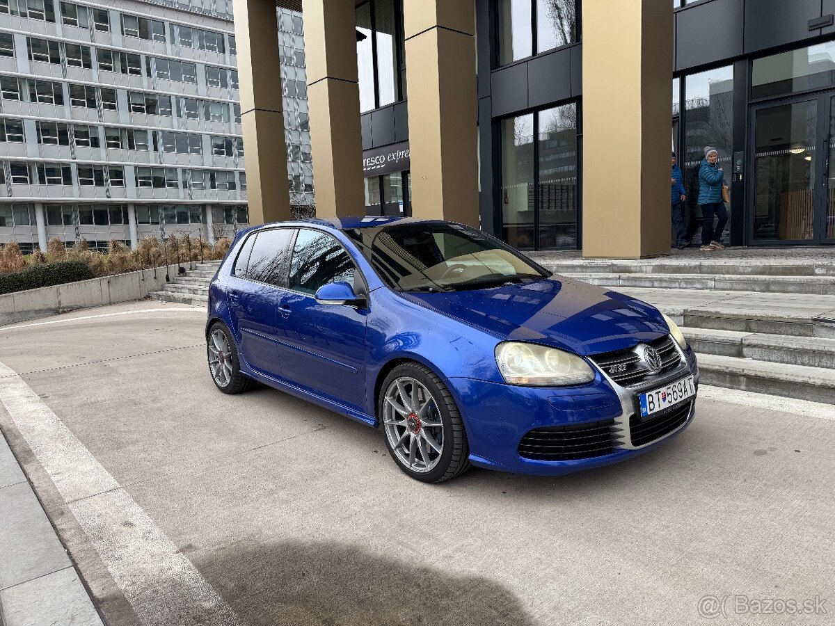 VOLKSWAGEN GOLF R32 3.2 V6 - 4