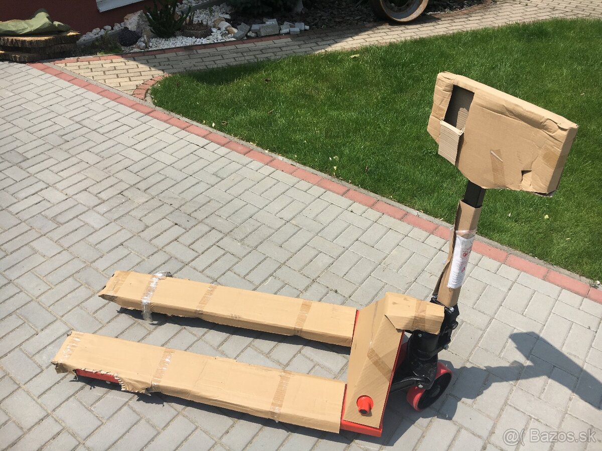 paletový vozík 2,5 t - 4