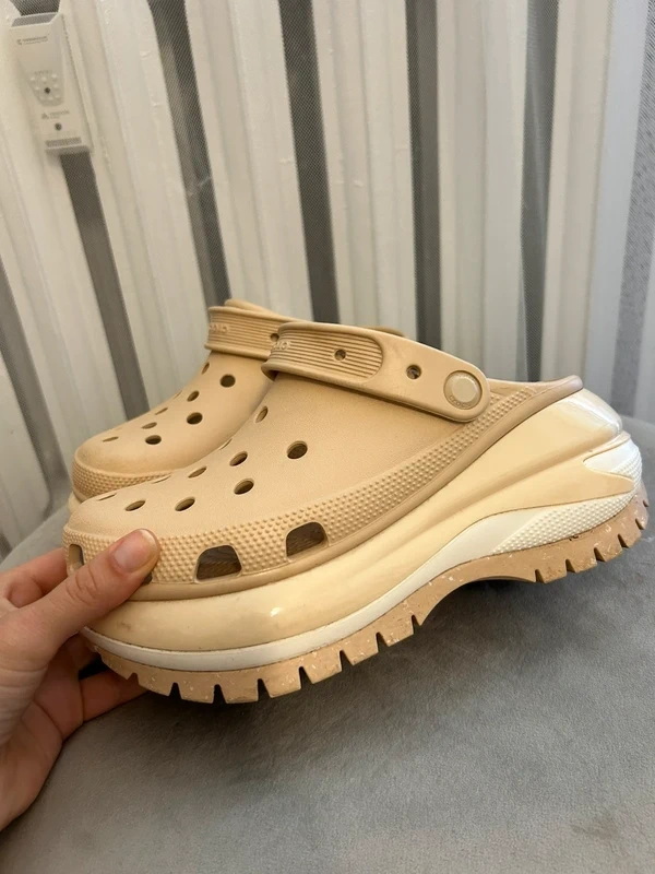 Crocs Classic Mega Crush Clog 37 - 4