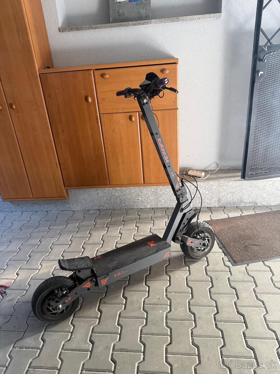 Elektricka Kolobezka Kukurin G4 - 4