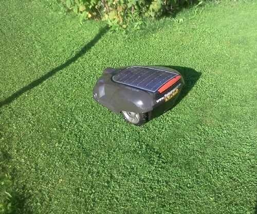 Automower Solar Hybrid – robotický kosačka - 4