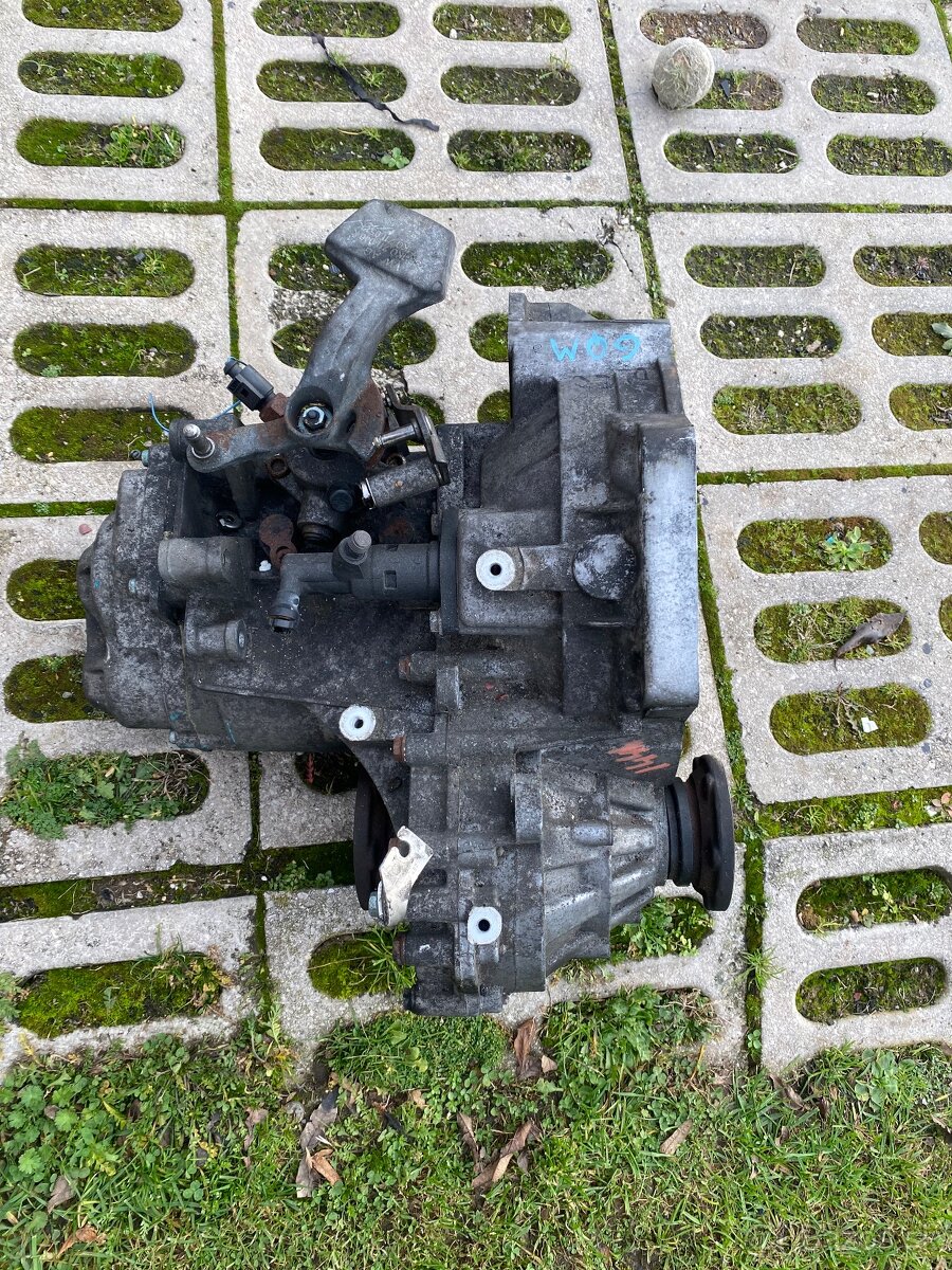 Predám 6rychlostnu prevodovku do vw 1,9 TDi - 4
