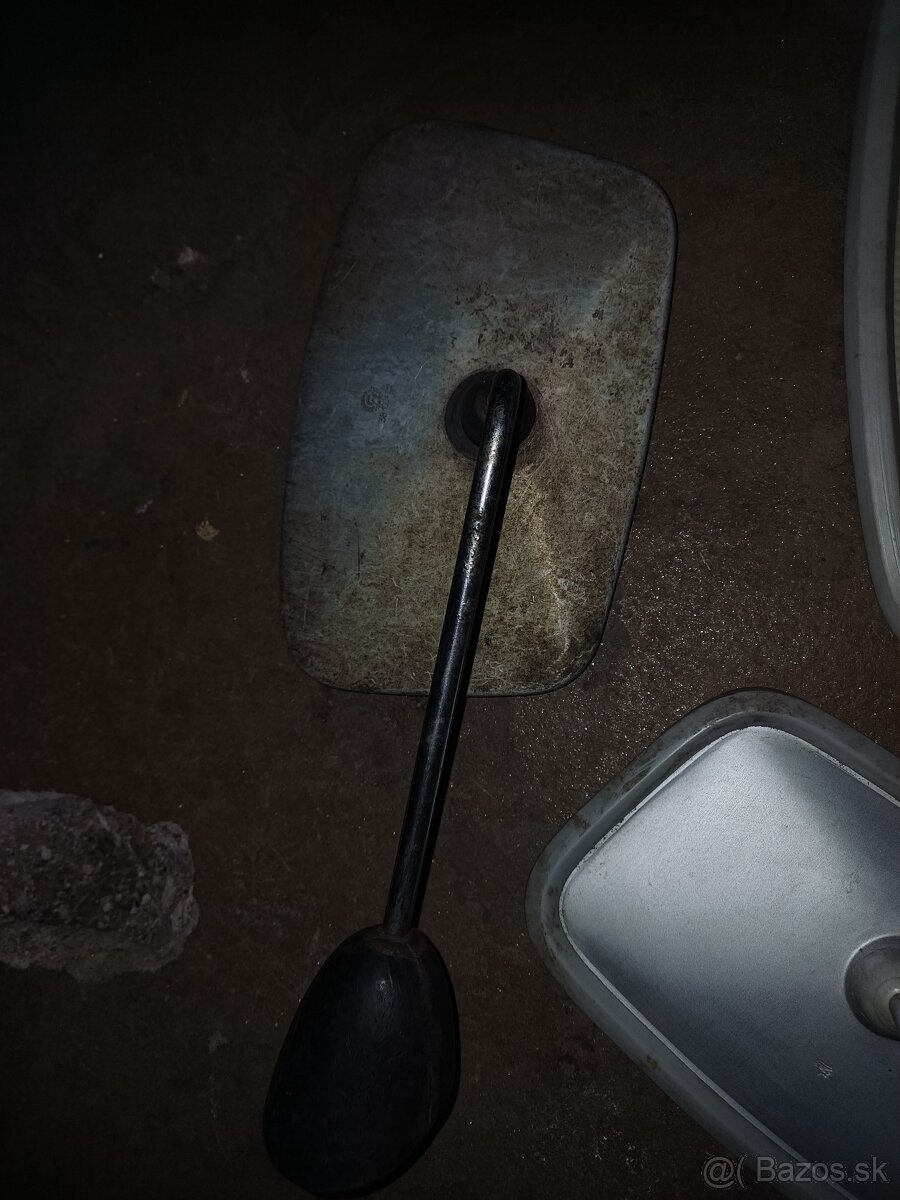 Predám spätné zrkadlá na Robur - 4