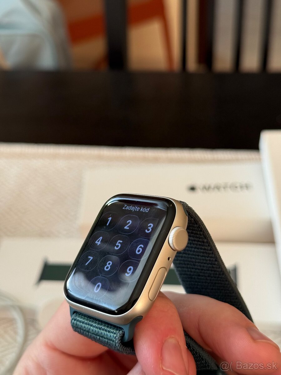  Apple Watch SE (2. generácie) 44mm - 4