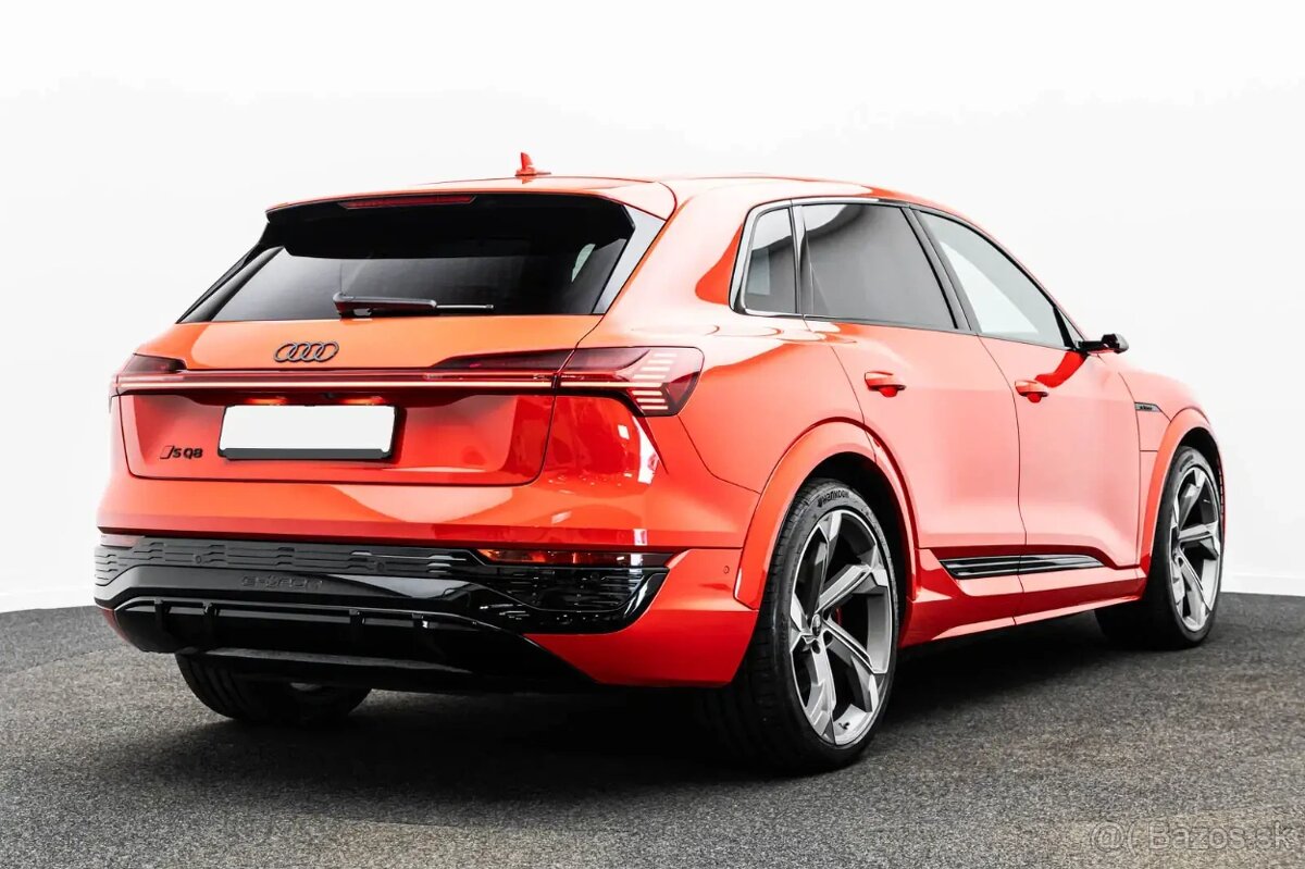 Audi SQ8 e-tron - 4