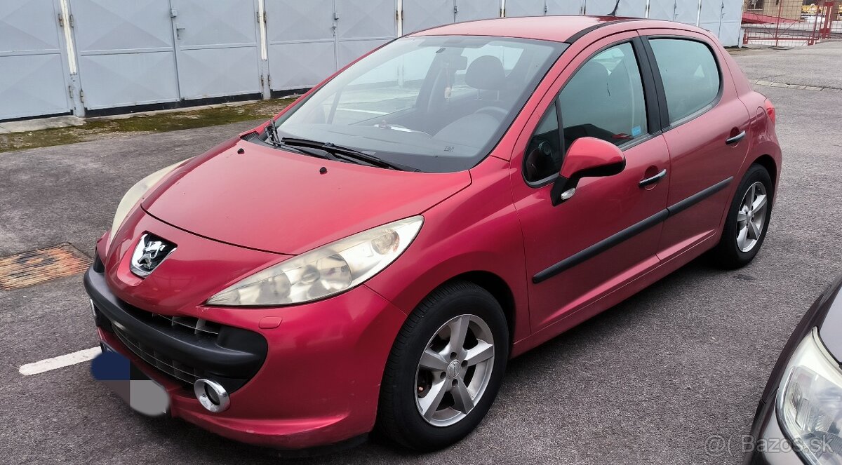 Predám Peugeot 207, 1,6 88kw benzín - klíma - 4