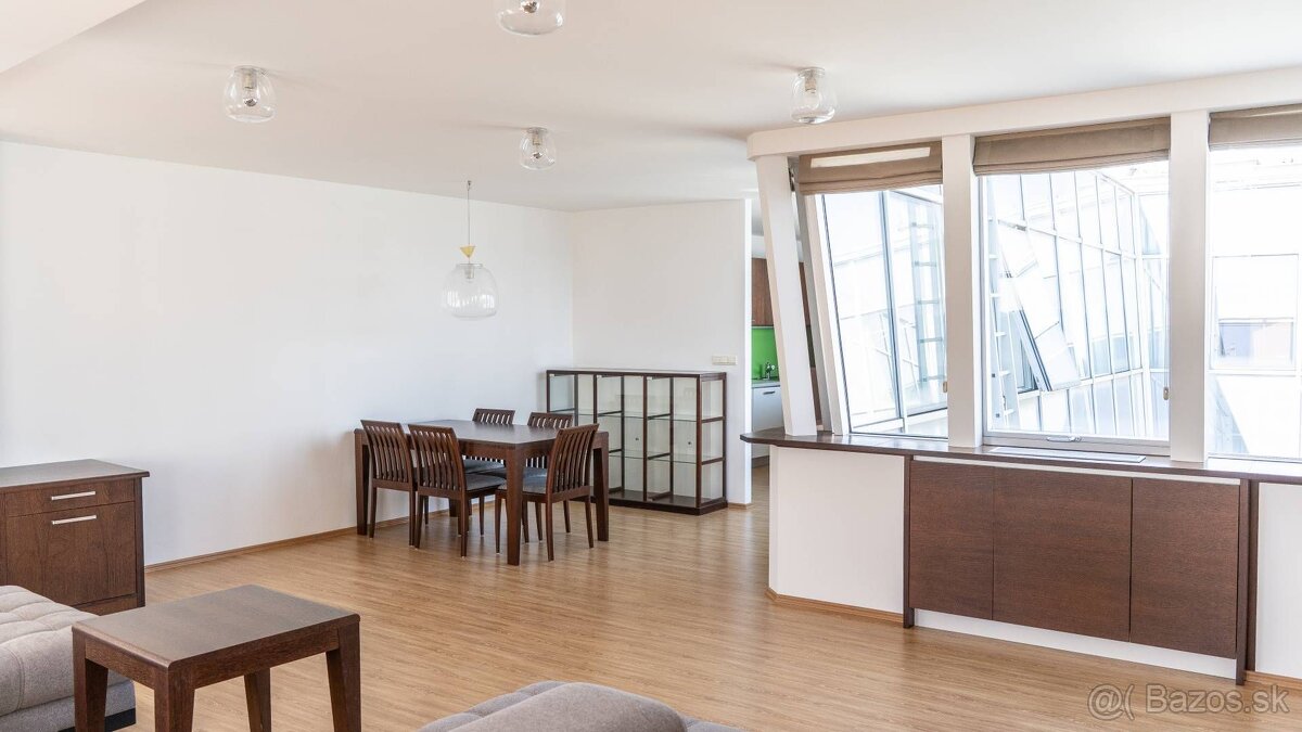 RE/MAX - 103m² - Jedinečný 2-izbový byt v centre Bratislavy - 4