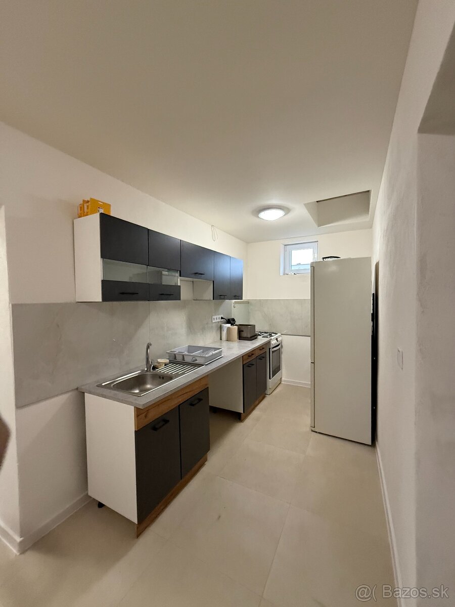 Ubytovňa v Hájskom / Accommodation in Hájske - 4