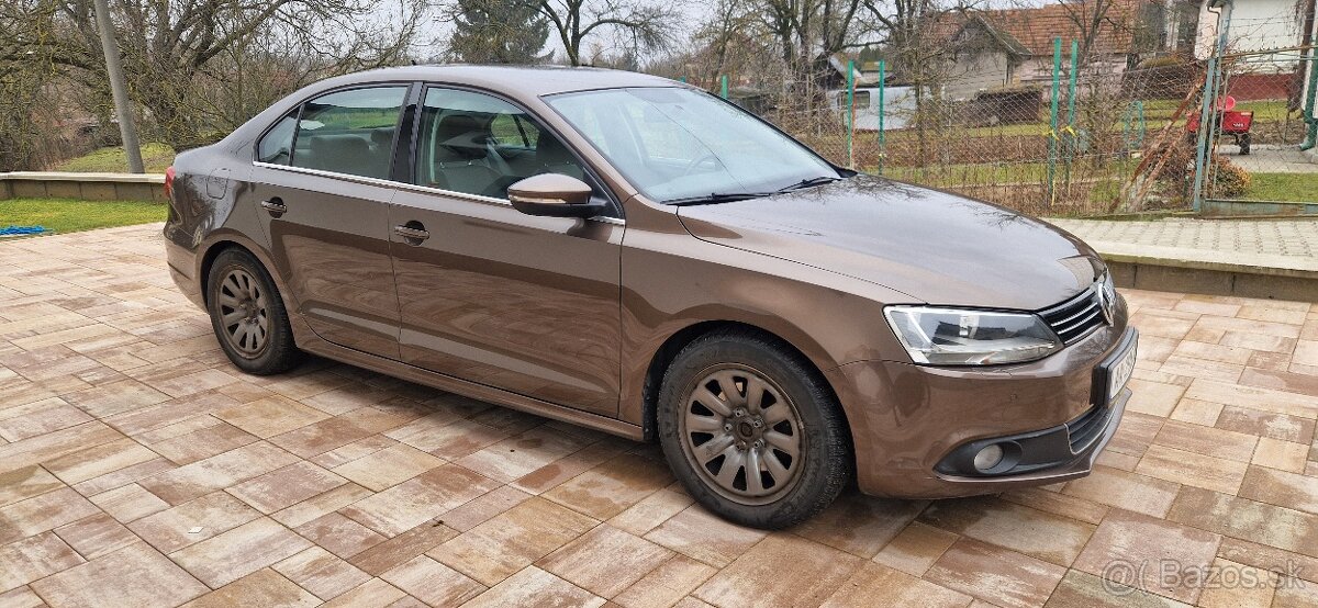 VW JETTA Highline 2,0 tdi 103kw r.v 2011 - 4