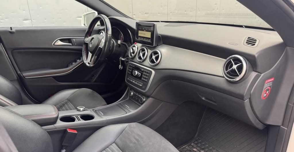 Mercedes Benzín CLA cdi AMG Line - 4