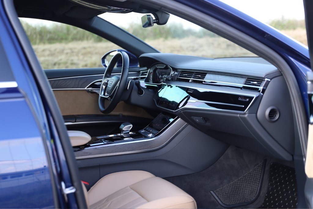 Prenájom Audi A8L 50TDI - 4