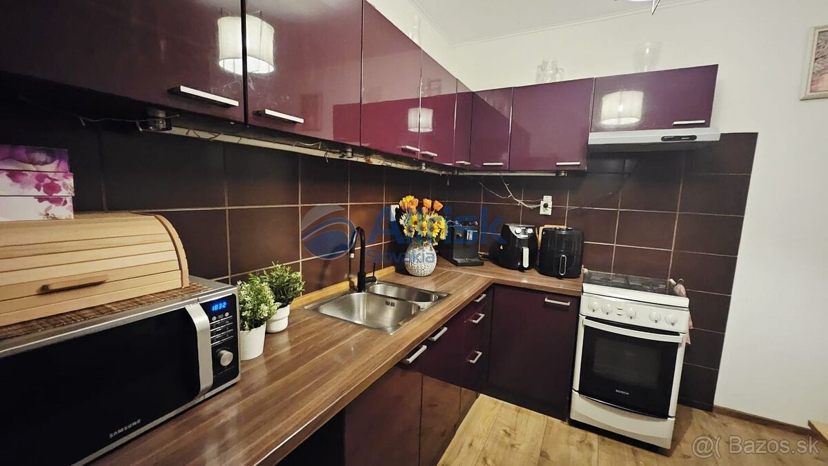 Pekný 3 izbový byt s loggiou na Beňadickej ulici v Petržalke - 4