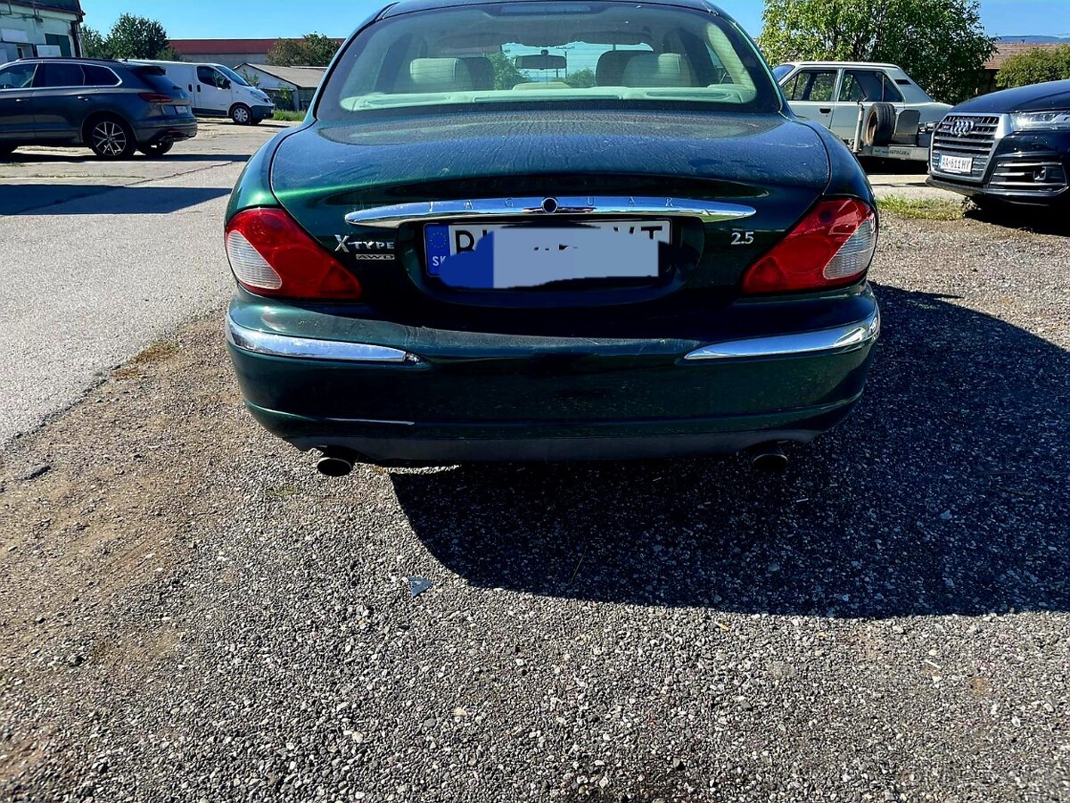 Jaguar X-Type 2.5 V6 4x4 - 4