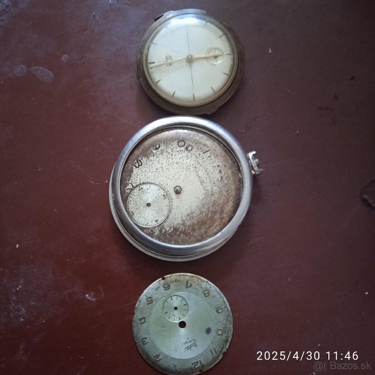 Predám tieto auto rádia kus za 12€A hodinky - 4