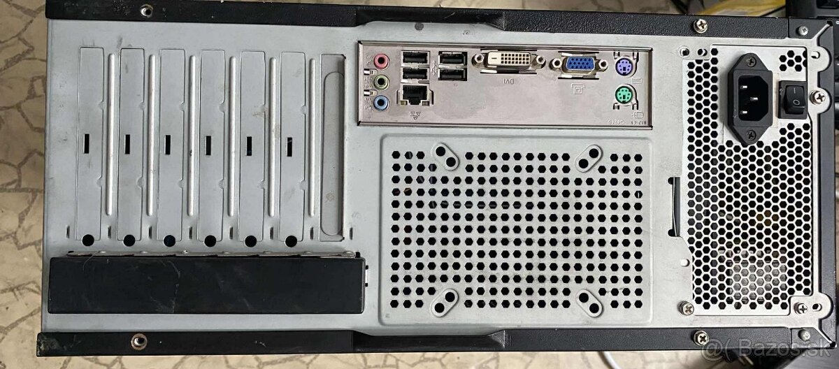 Predám kancelárski pc z amd a4 bez ram 320 gb hdd - 4