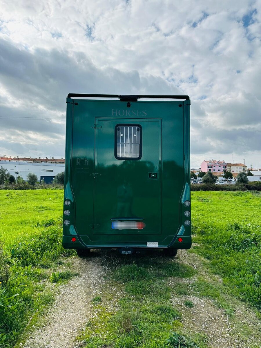 Přepravník koní Renault ATM 5-místný / Automat - 4