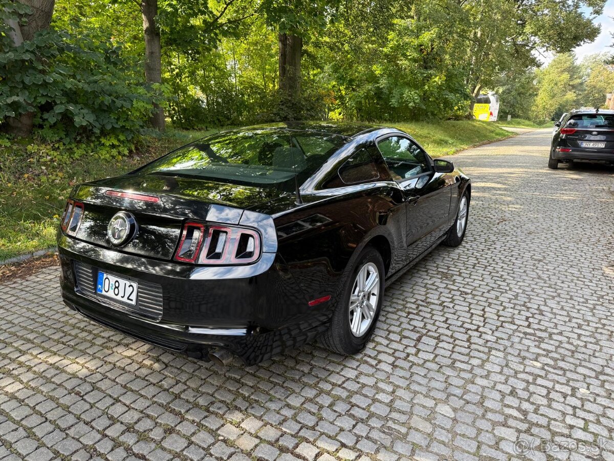 Ford Mustang 2014 3,7 V6 98 tis km - 4