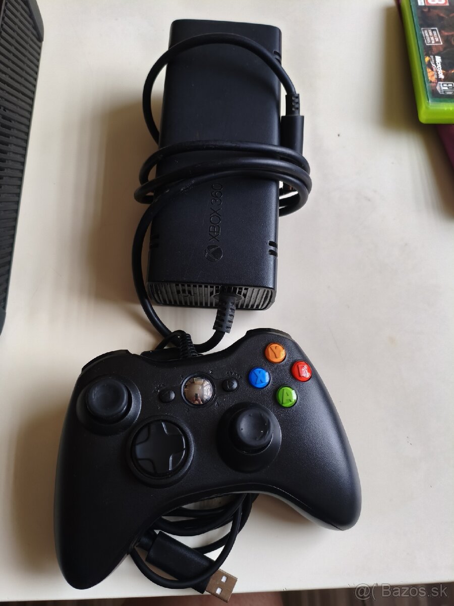 Xbox 360 +1x ovládač+3x hra - 4