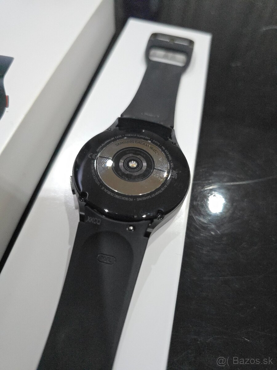 Galaxy watch 4, 44mm čierne - 4