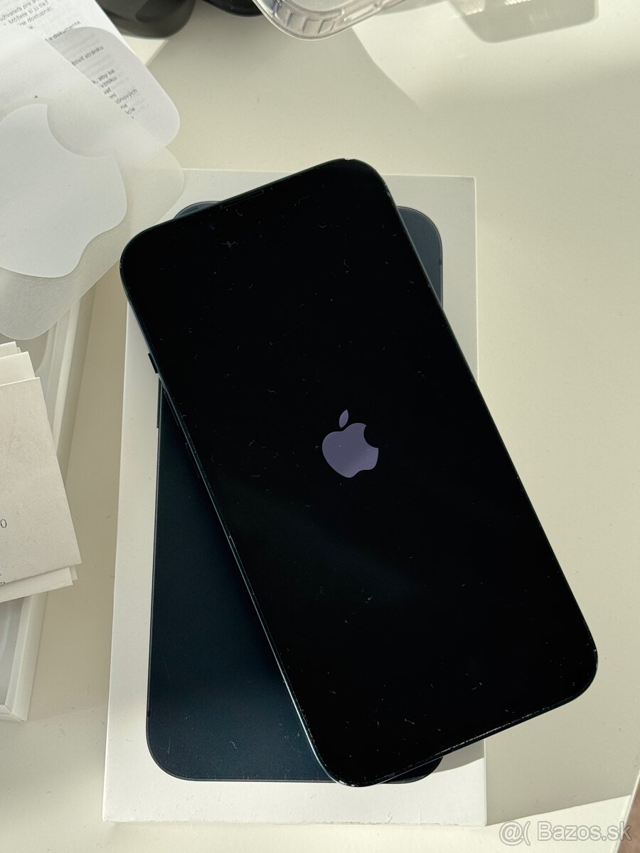 iPhone 13 256GB Midnight + kryty a sklo - 4