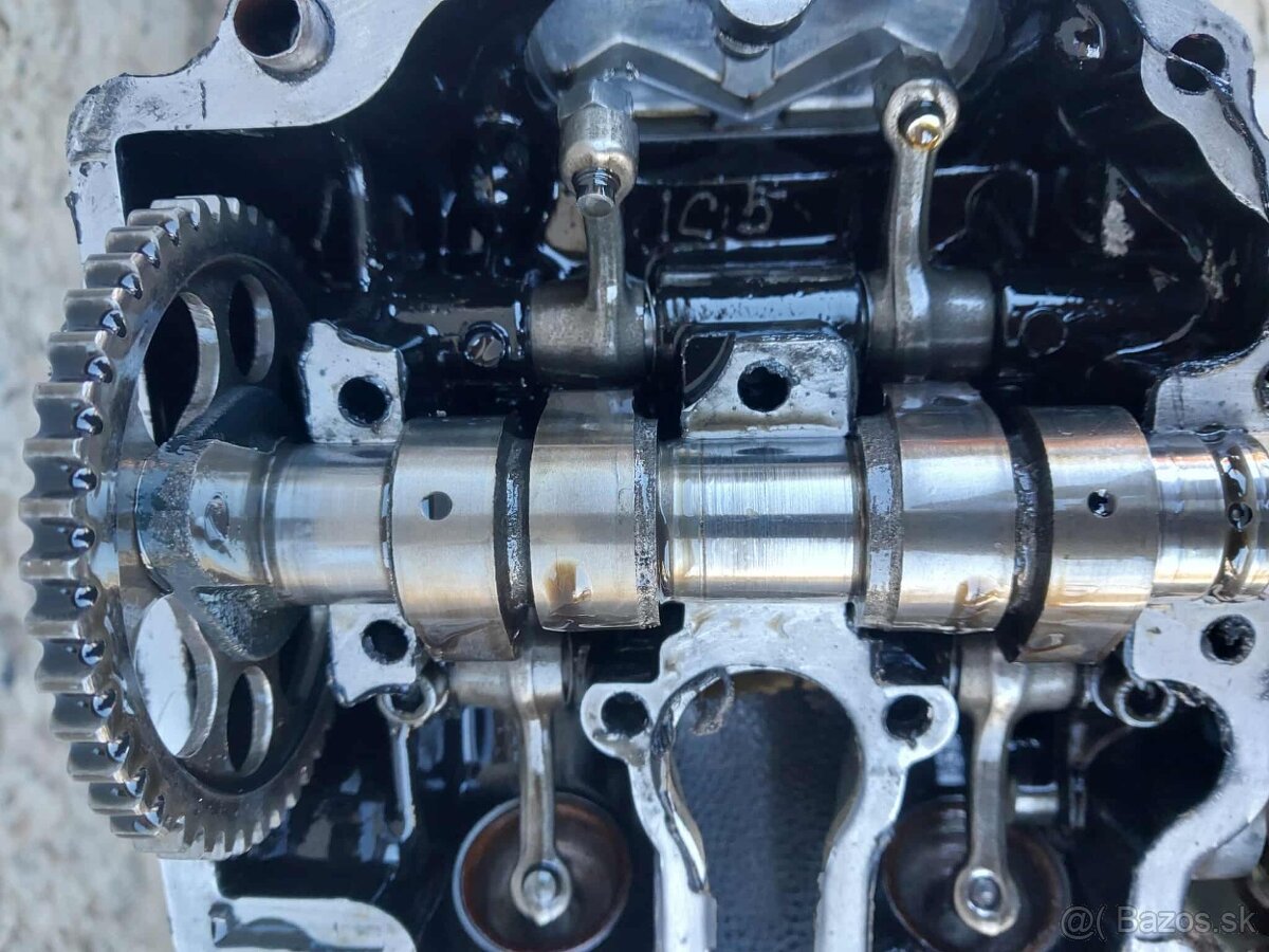 Yamaha XT 600 2KF vrch motora - 4