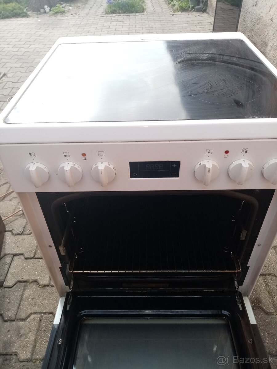 Sklo keramický šporák Mora - 4