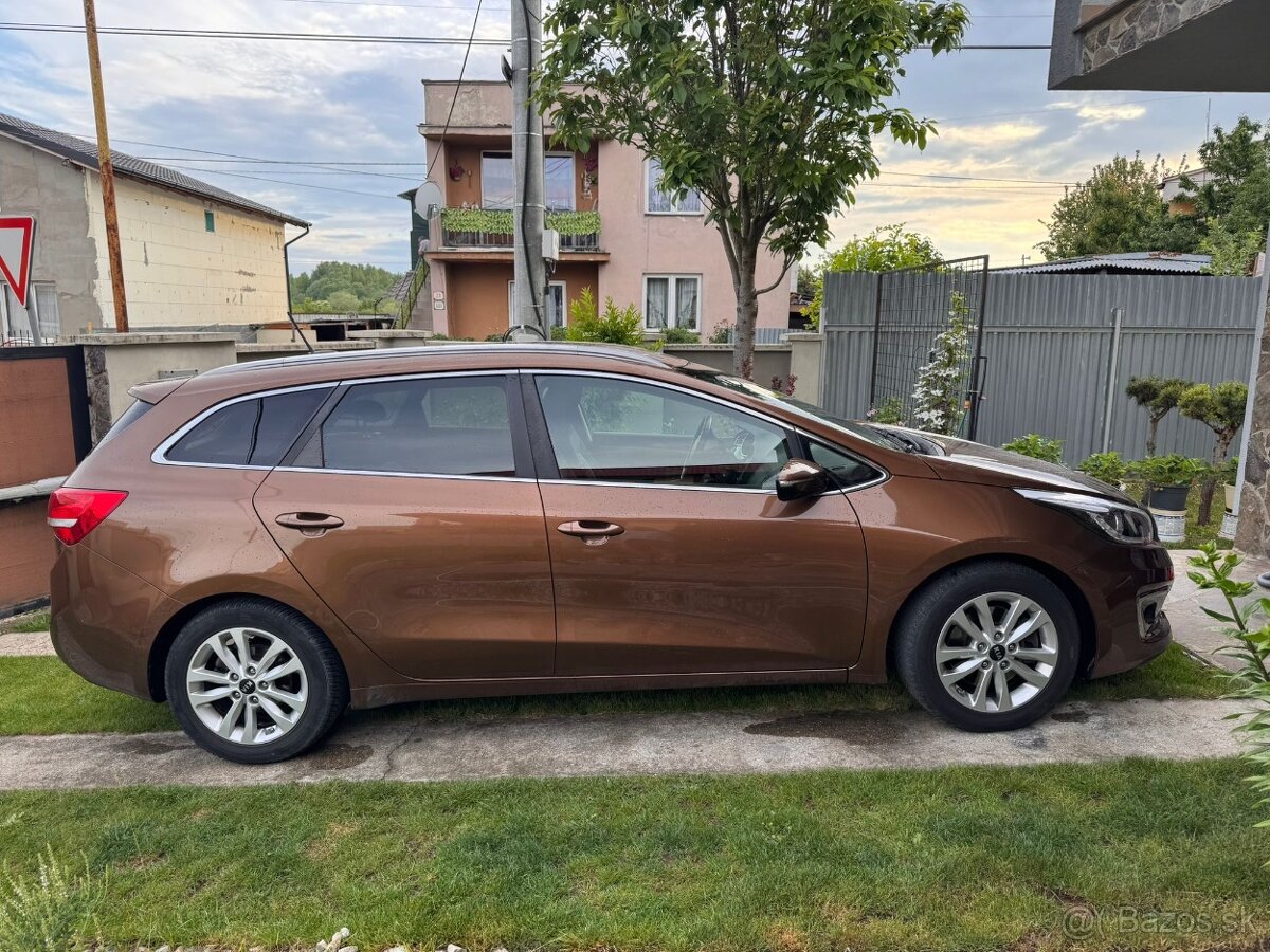 Kia Ceed combi 1,6 GDi GOLD my 2016 - 4