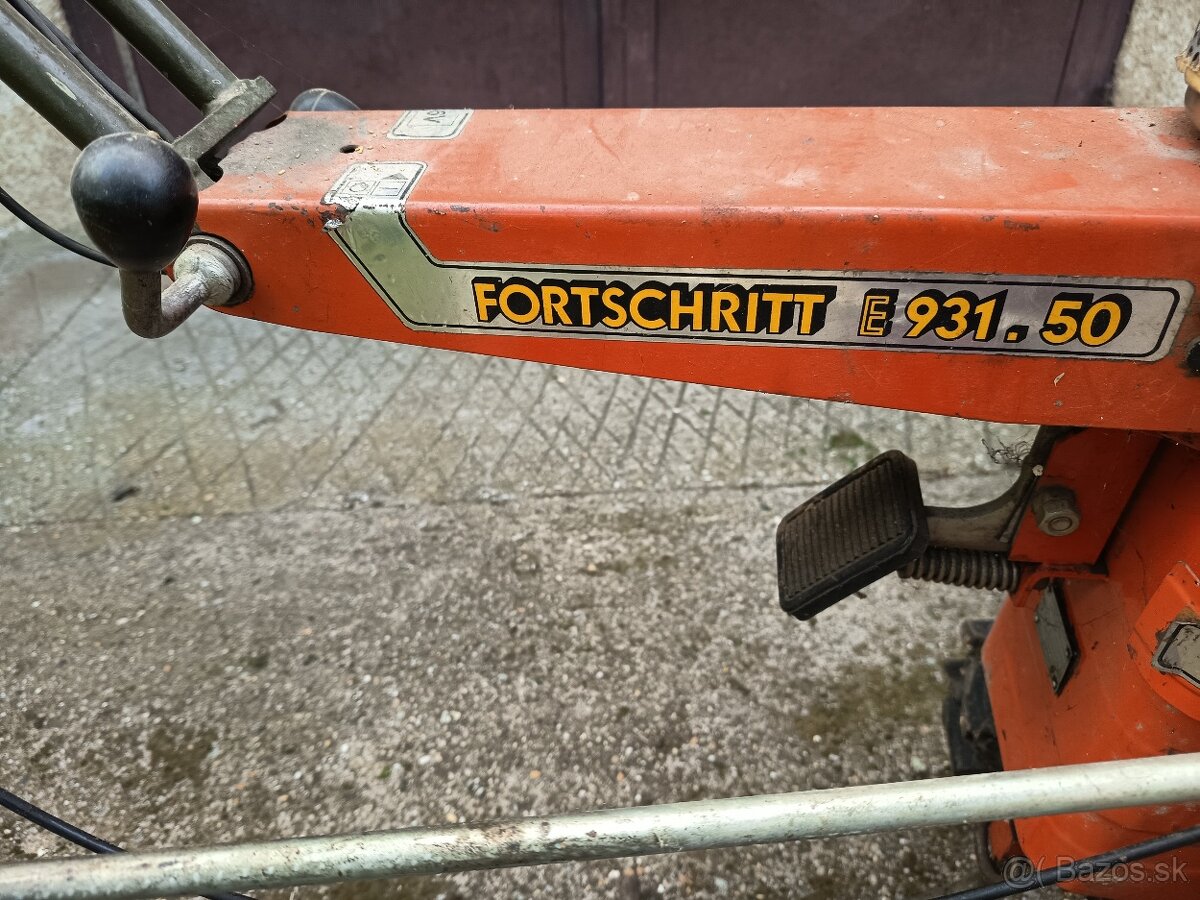 Malotraktor FORTSCHRITT - 4
