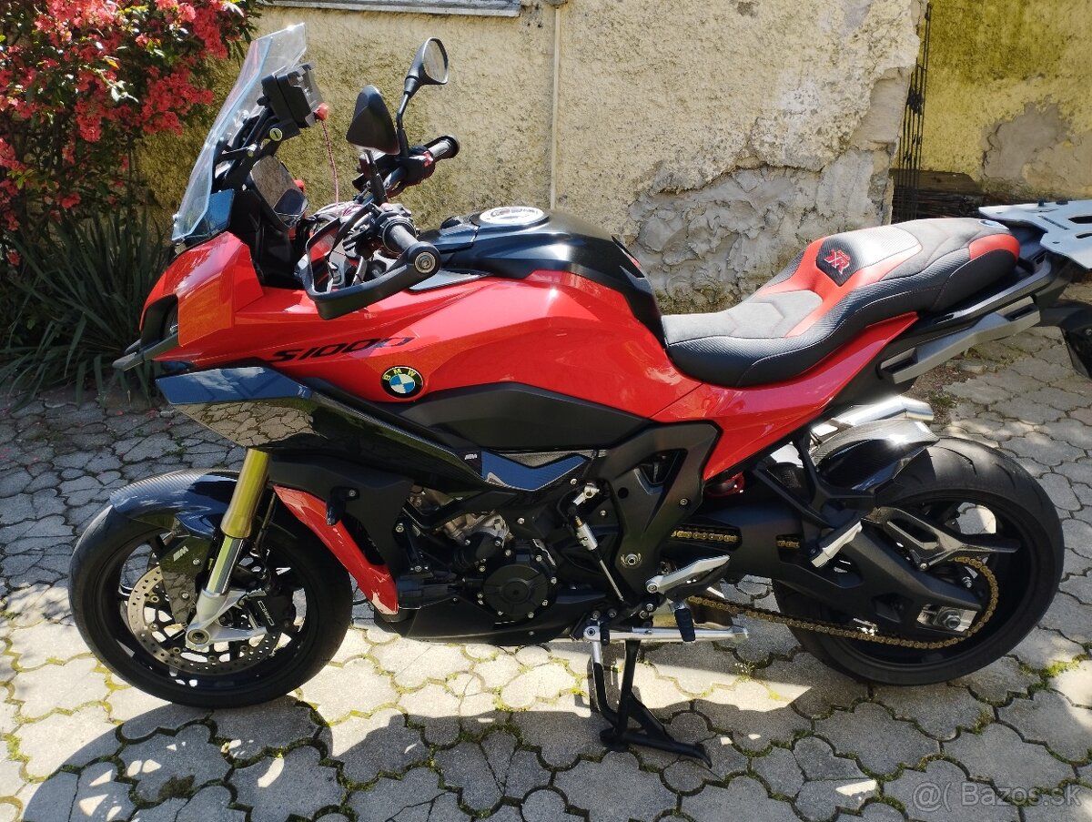 BMW - 4