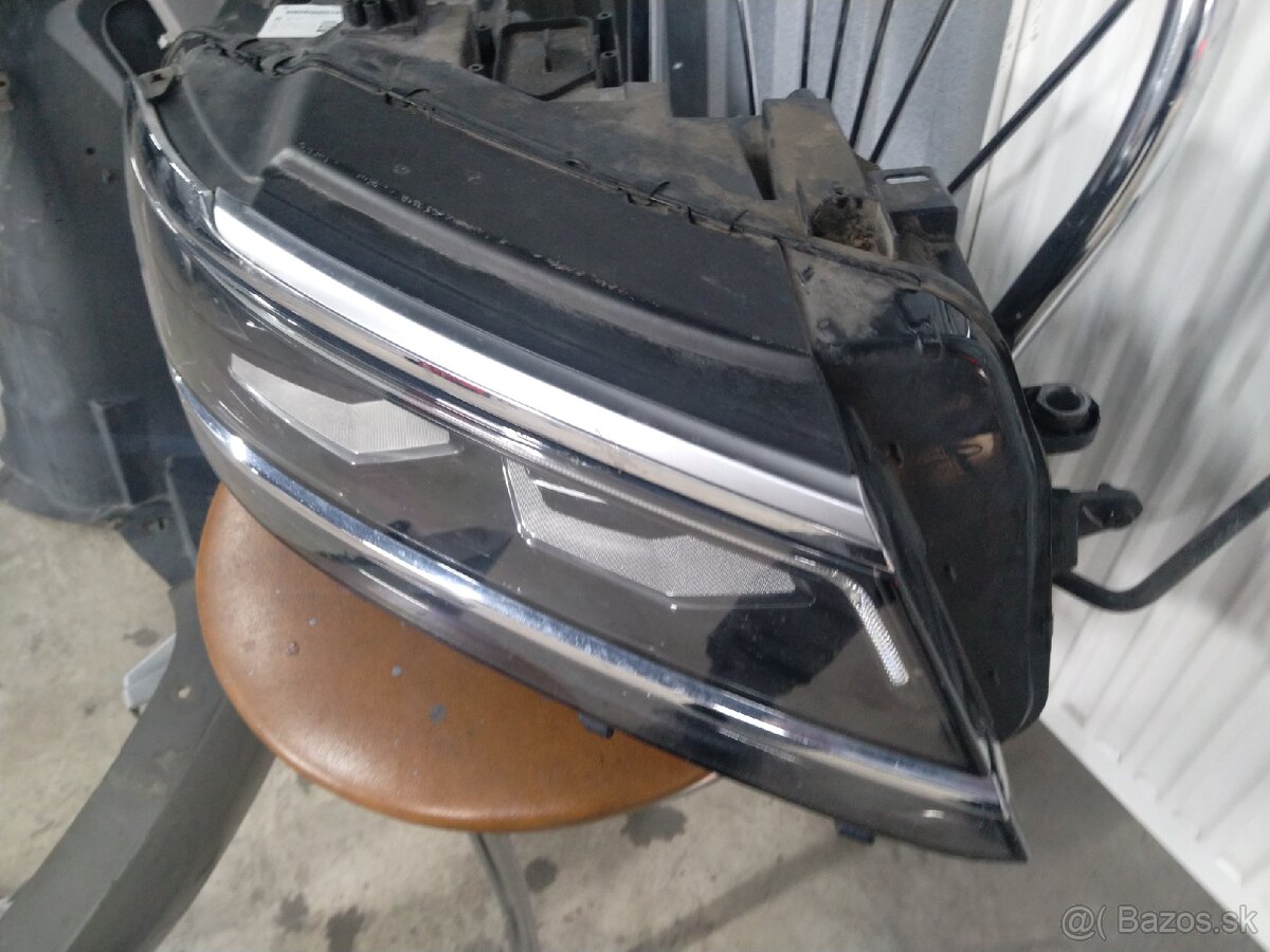 Tiguan II predné svetlo 5NN 941 082c - 4