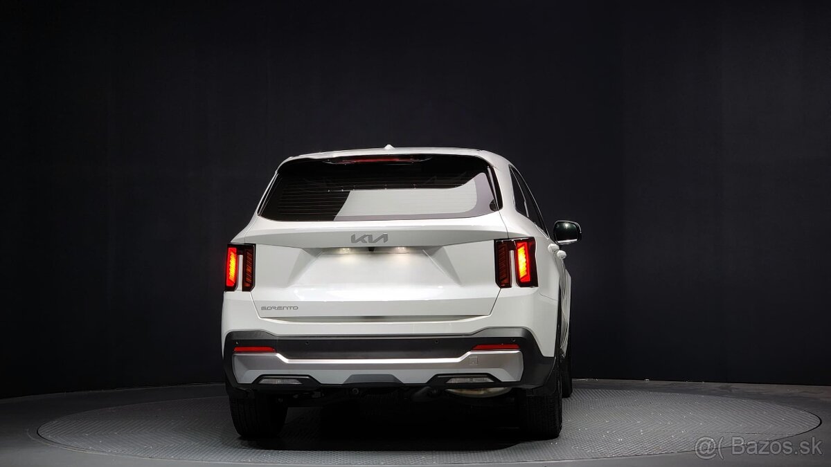 2025 KIA SORENTO 2.2CRDi FWD - 4