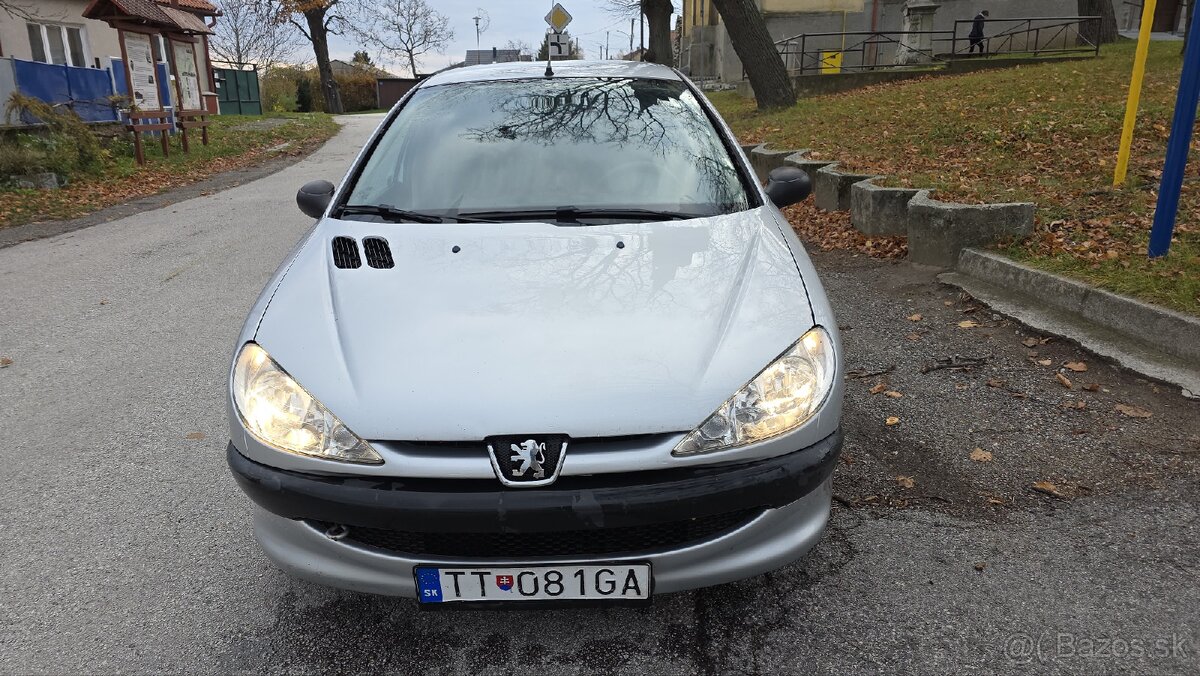 Predám Peugeot 206 1,1 benzín - 4