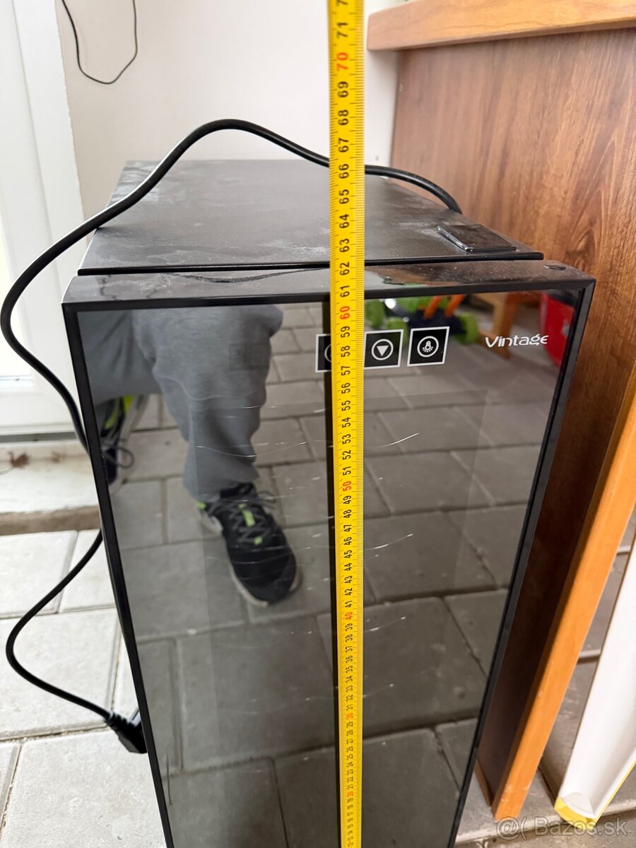 Predam Vinoteku chladiacu vitrinu - 4