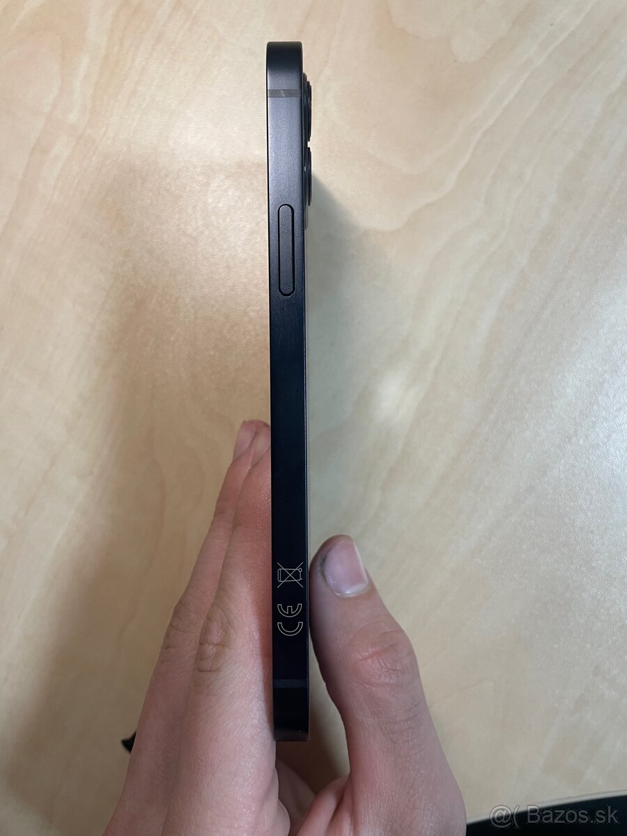 NOVÝ Housing iPhone 12 black - 4