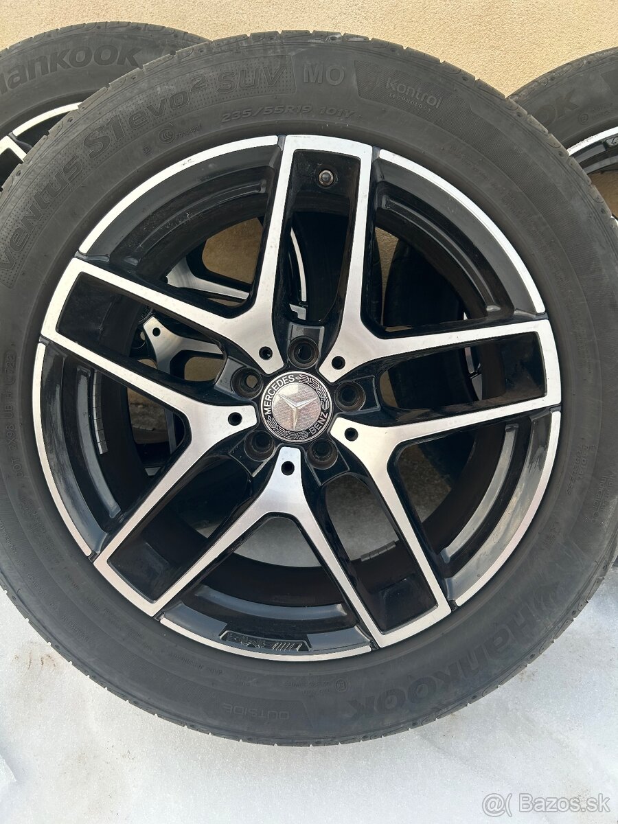 Mercedes amg r19 - 4