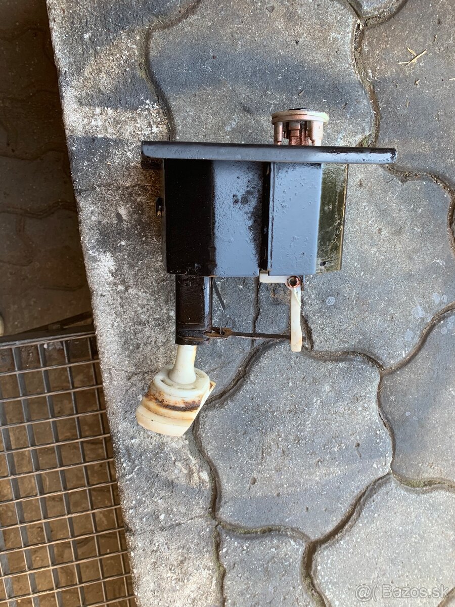 Predám držiak rezervného kolesa navijak do vw - 4