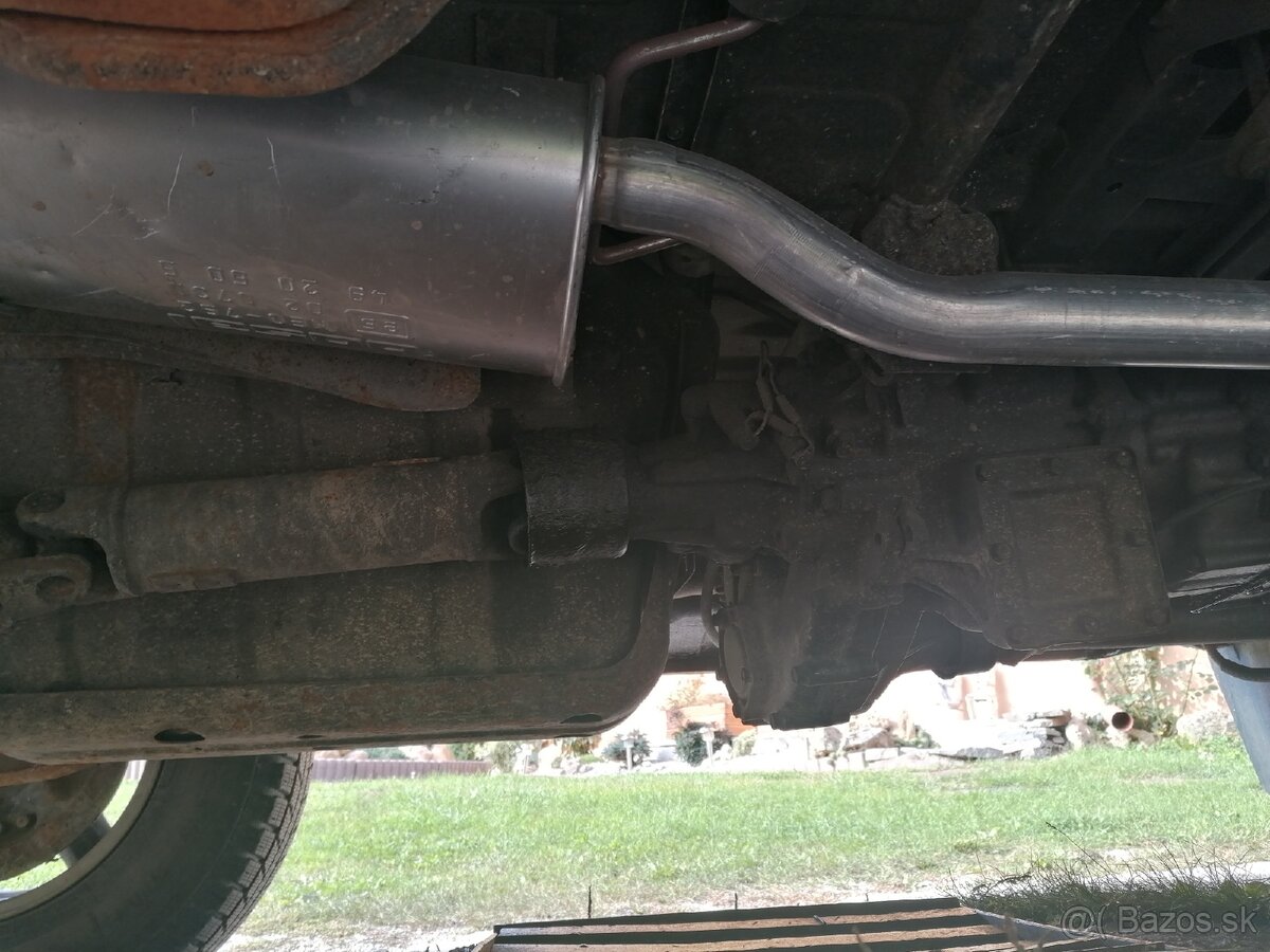 Mitsubishi L300 4x4 2.5 TDI - 4