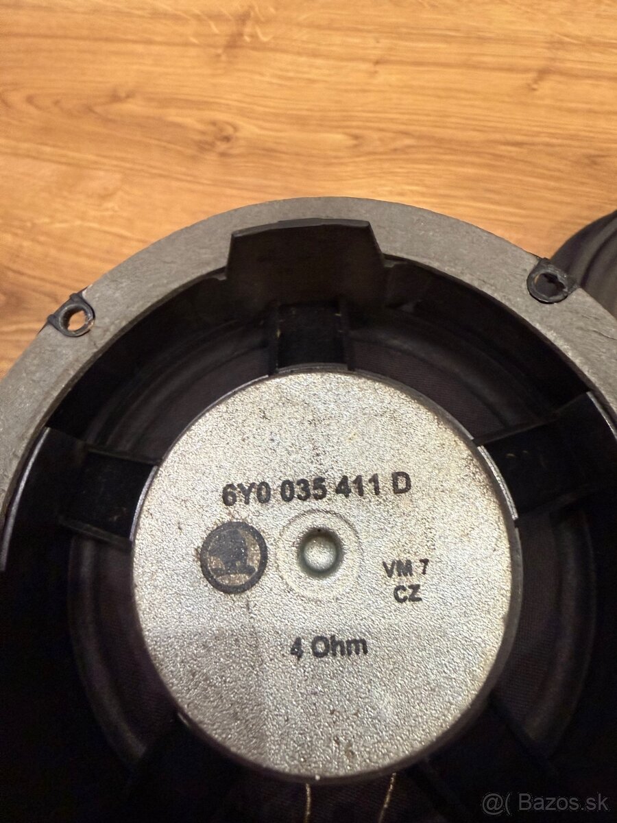 Predné basové reproduktory Fabia I - 4