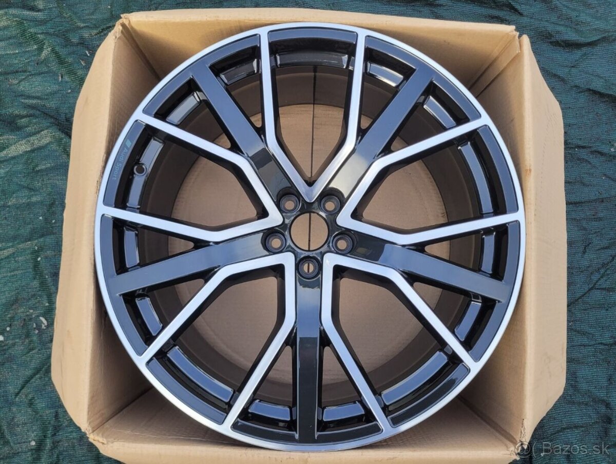 Originální 22 palcové disky Audi Performance pro Q - 4