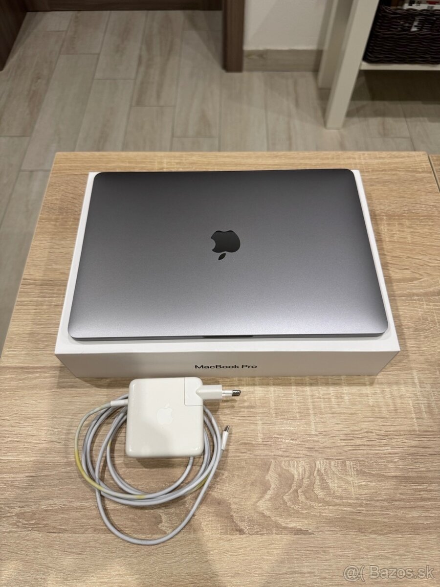 Apple MacBook Pro 13\" 2019, touch bar - 4