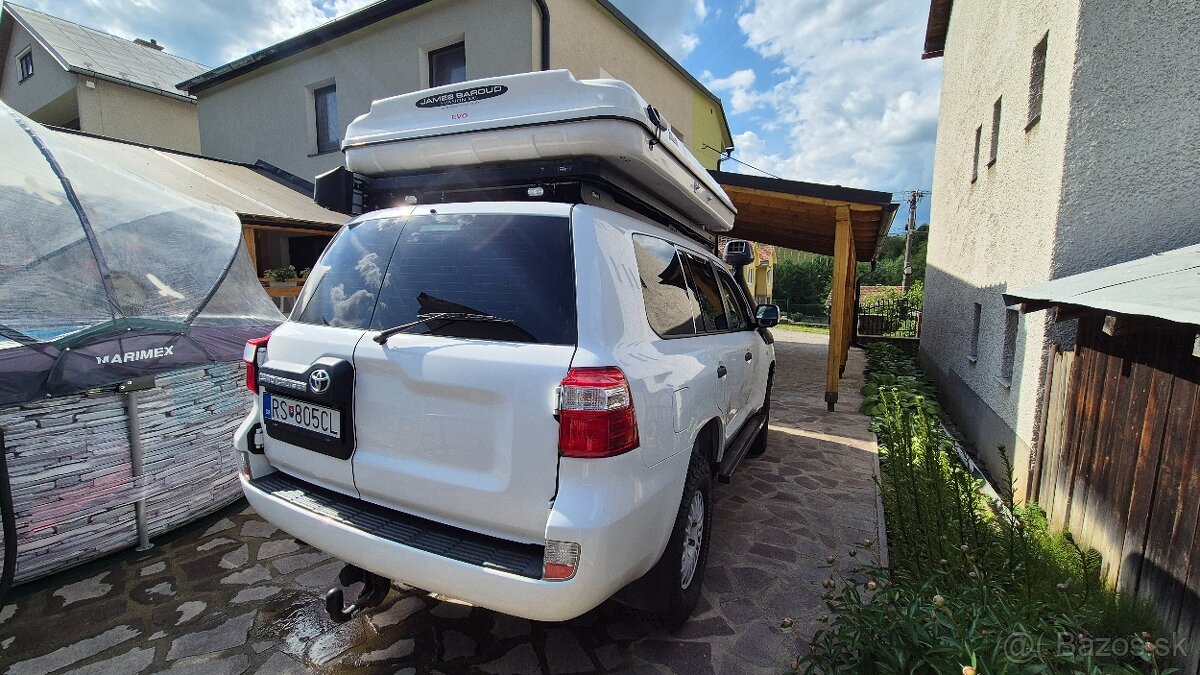 Toyota Land Cruiser 200
