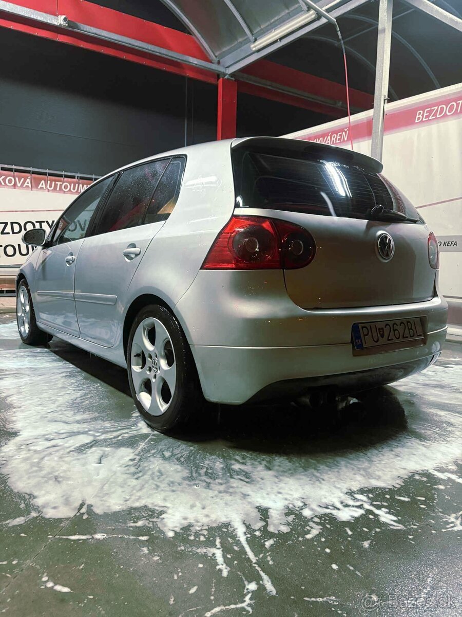Volkswagen golf - 4