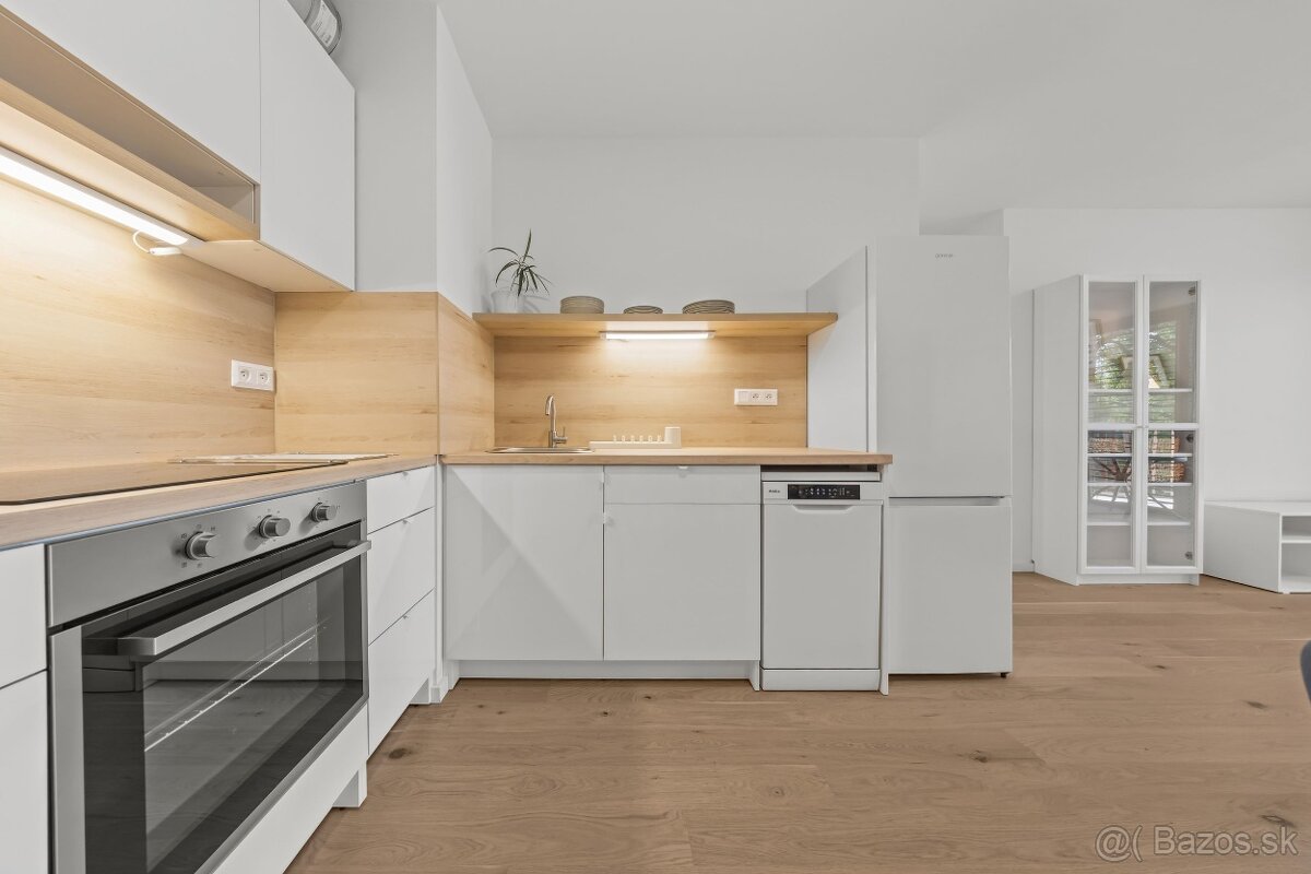 Prenajmeme moderný 2-izbový byt v projekte ZWIRN. - 4