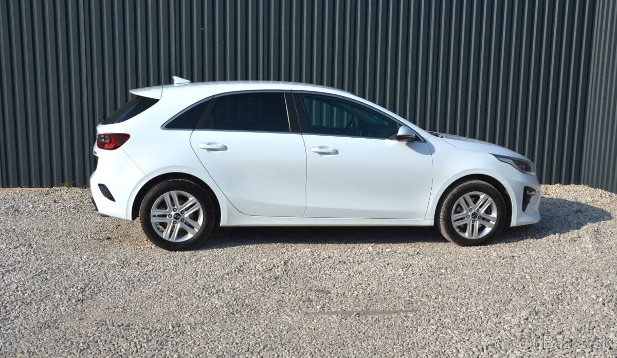 KIA Ceed 1.6 CRDi, GOLD, automat, SR voz, 1. majiteľ - 4