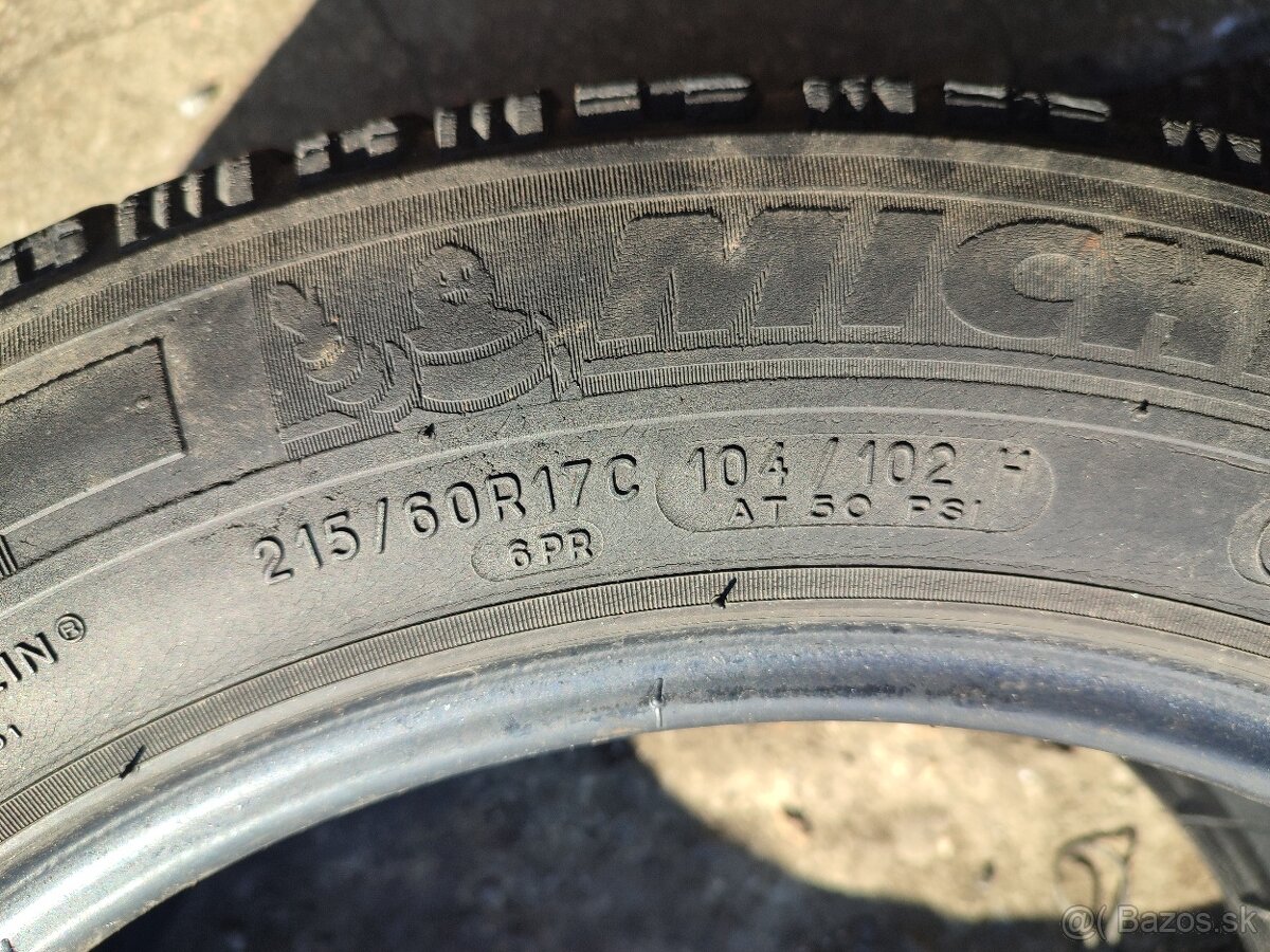 215/60 r17C michelin - 4