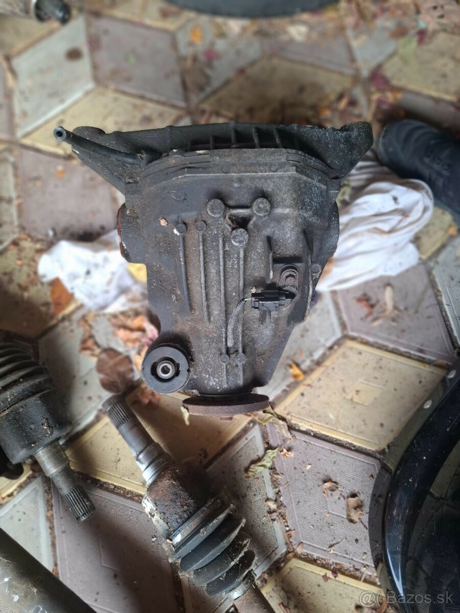 Ford Explorer rok 2005 - 4