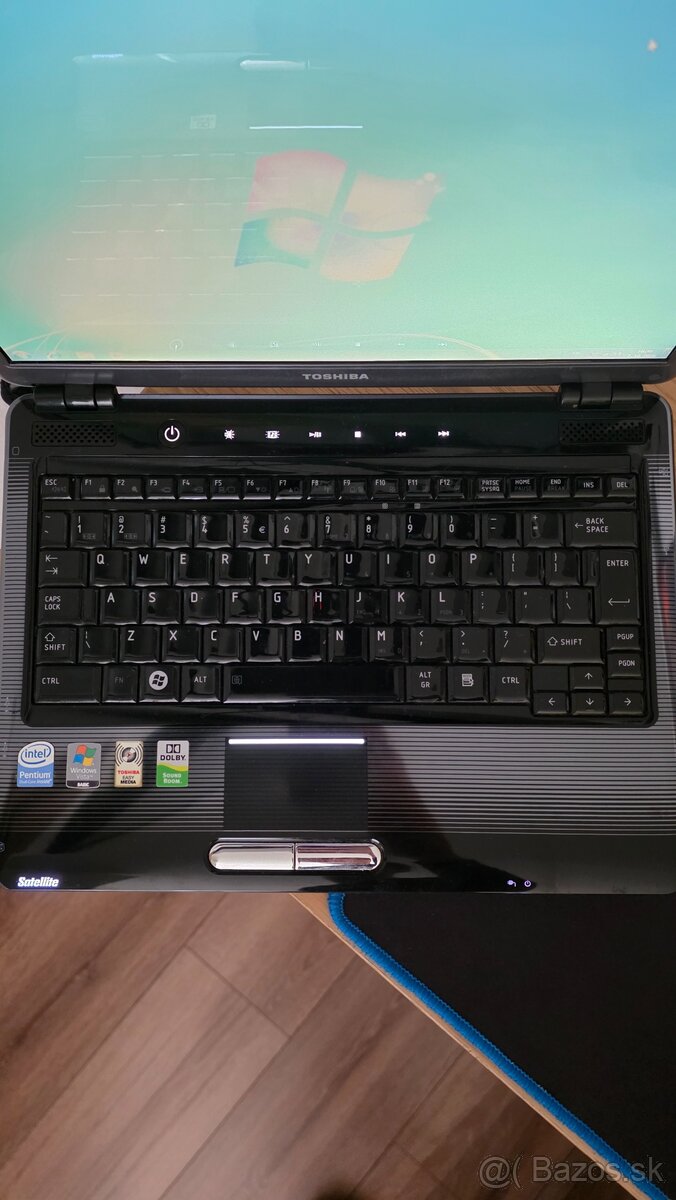 Toshiba Satellite Notebook - 4