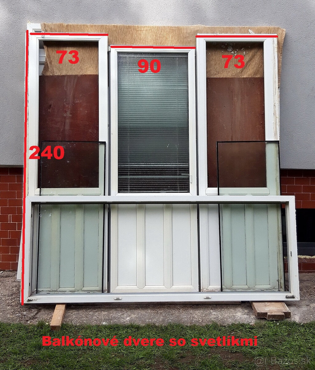 PLASTOVÉ DVERE (BALKÓNOVÉ) SO SVETLÍKMI - 4