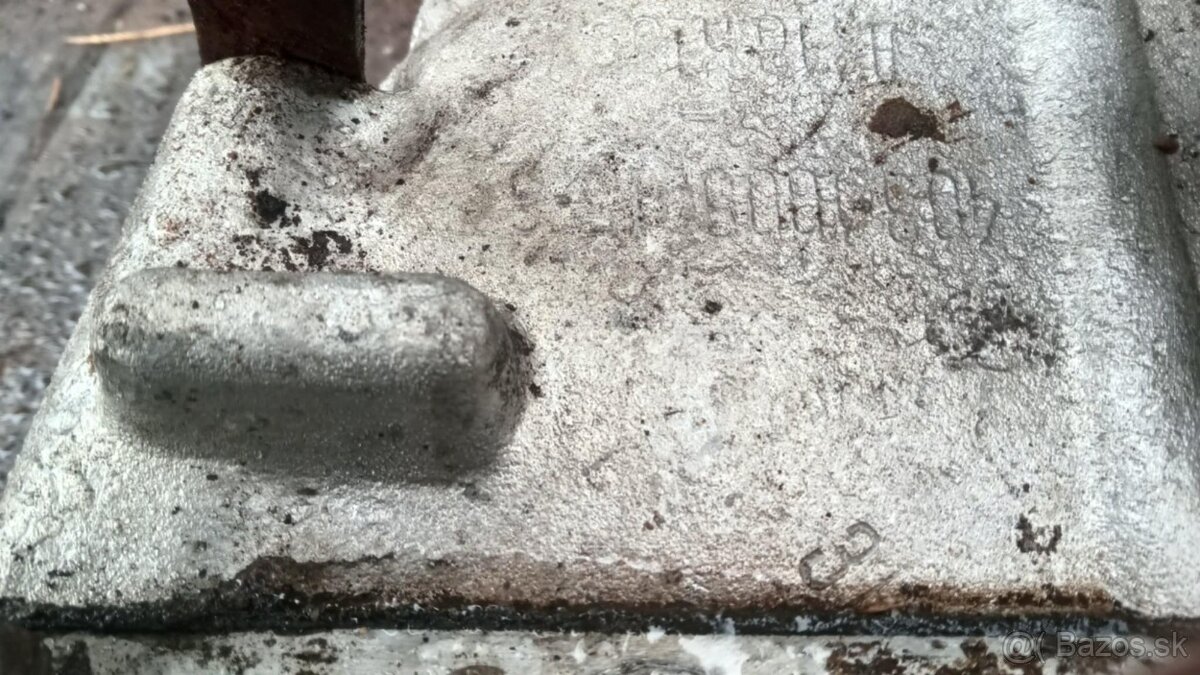 Moskvič 408-412 náhradné diely - 4